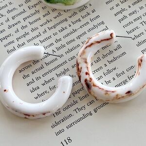 chunky stone look large hoop statement earring brown